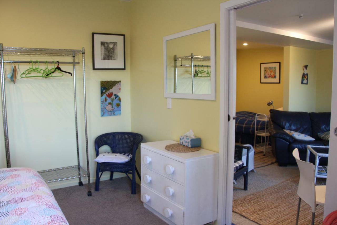 Laughing Fish Studio Apartment Mapua ภายนอก รูปภาพ